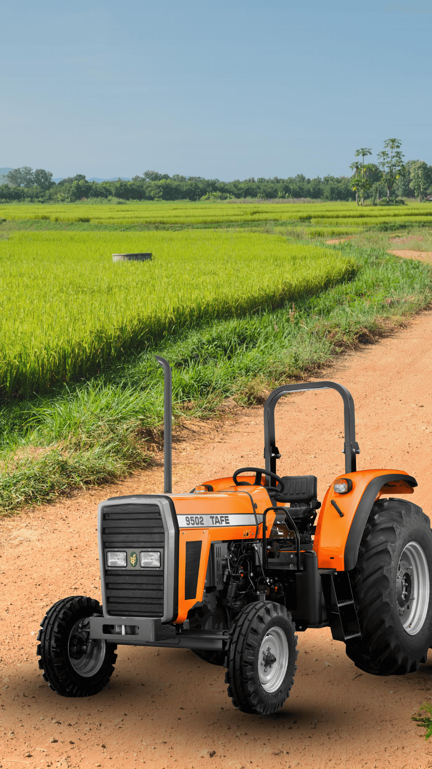 TAFE-9502-2WD-Tractor-Field-Image.png